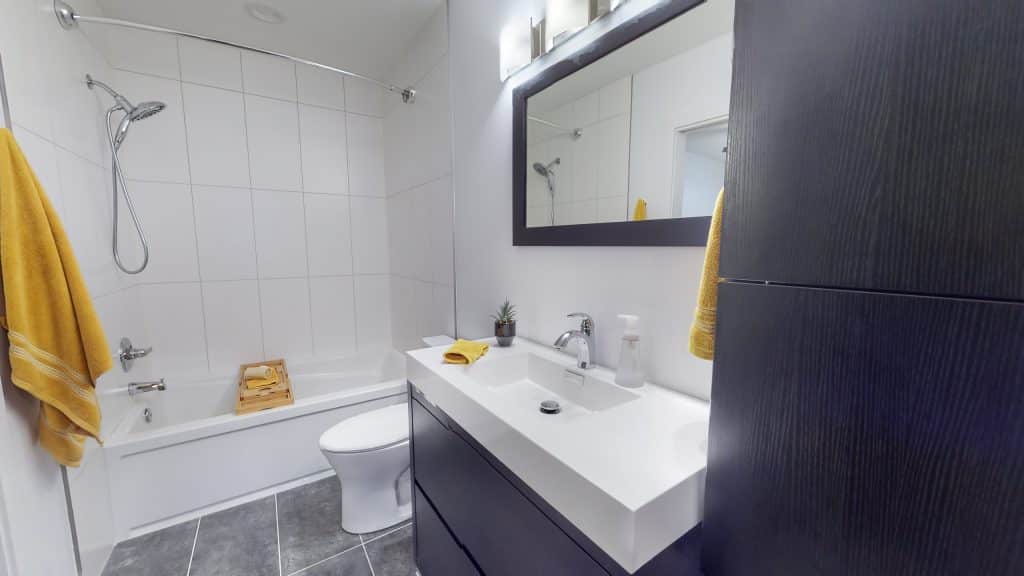 2 11630 92 St24