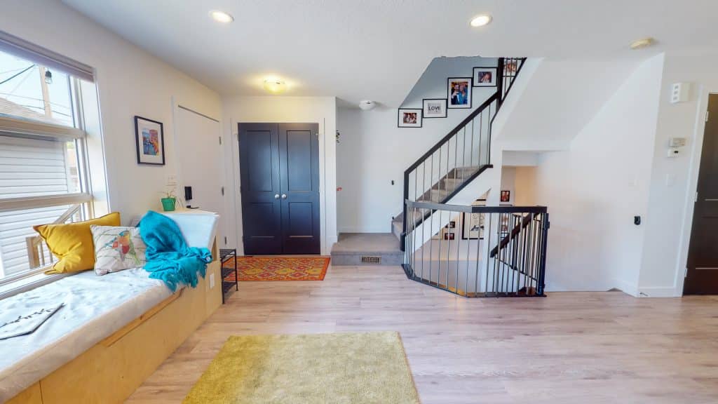 2 11630 92 St31