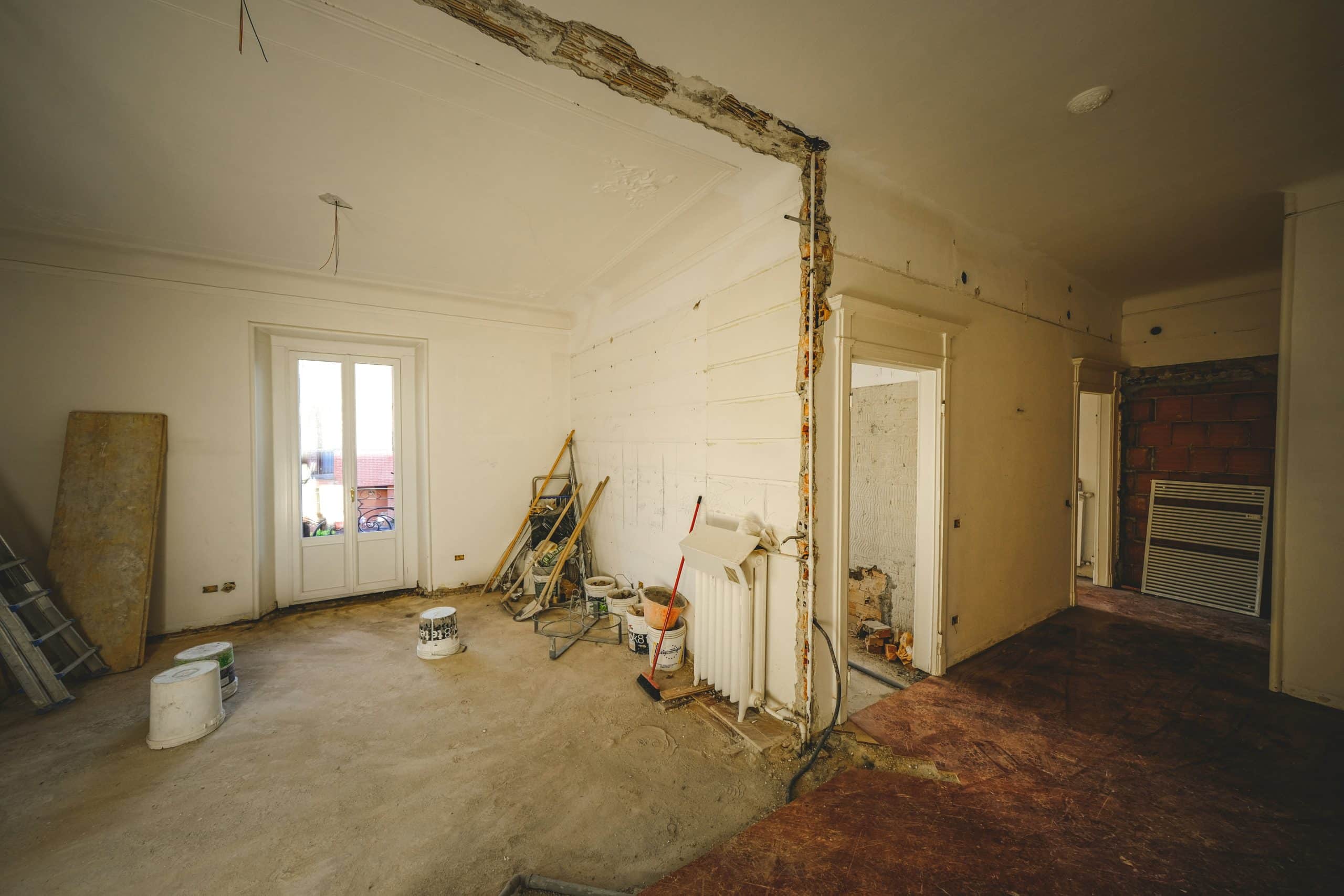 The Pros and Cons of Buying a Fixer-Upper