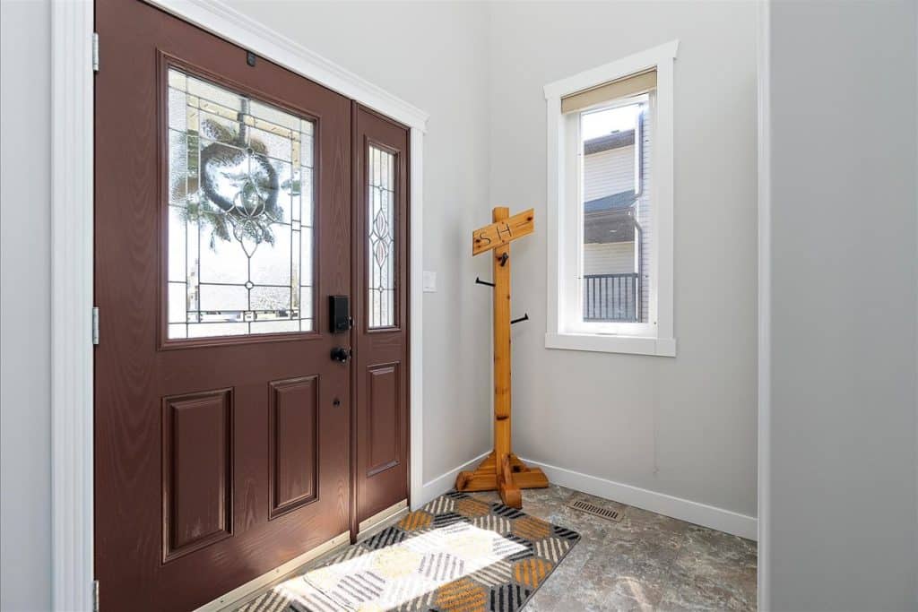 8 Beaverhill View Cr (3)