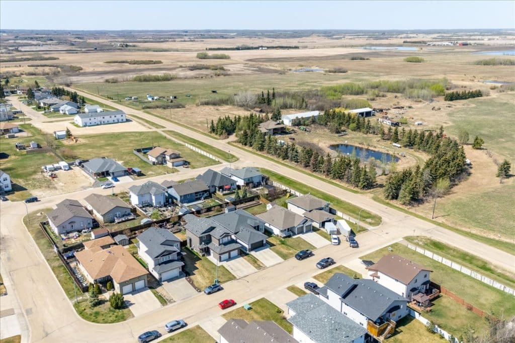 8 Beaverhill View Cr (64)