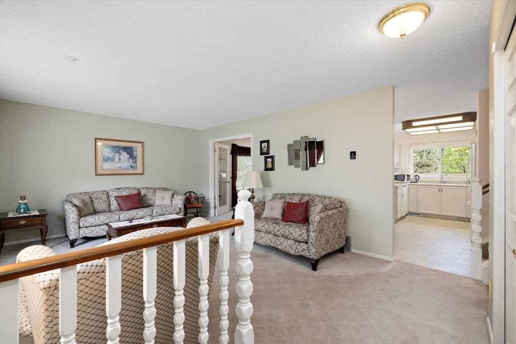 60 Highcliff Road
